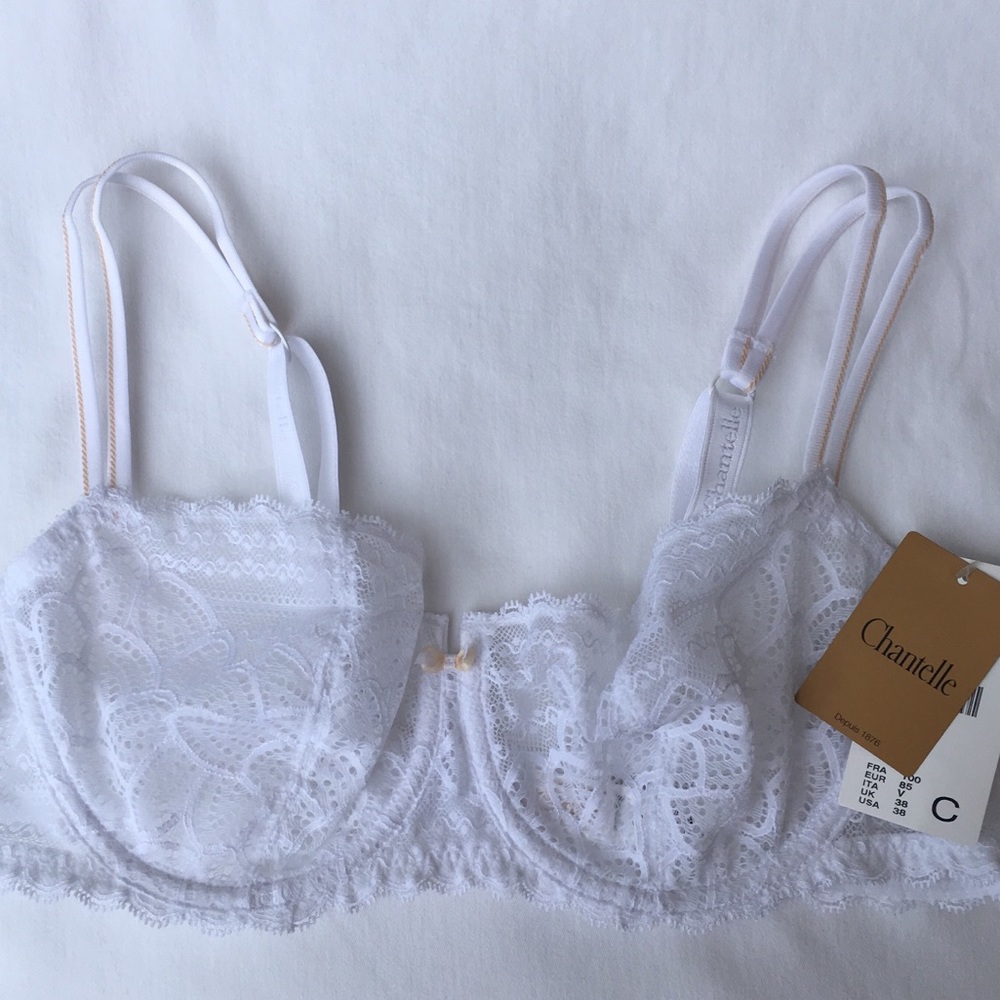 Chantelle Merci Demi Bra. White. 38C. NWT.